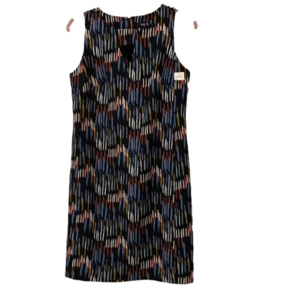 𝅺Very nice geometric print Nine West dress.